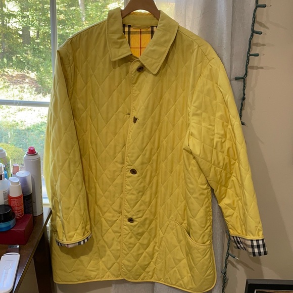 Yellow Burberry rain jacket - Picture 2 of 8